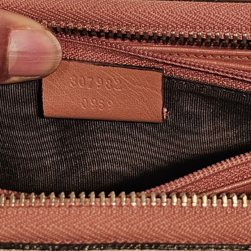 Gucci G G Supreme Star Zip-Around Continental Long Wallet - Picture 9 of 15